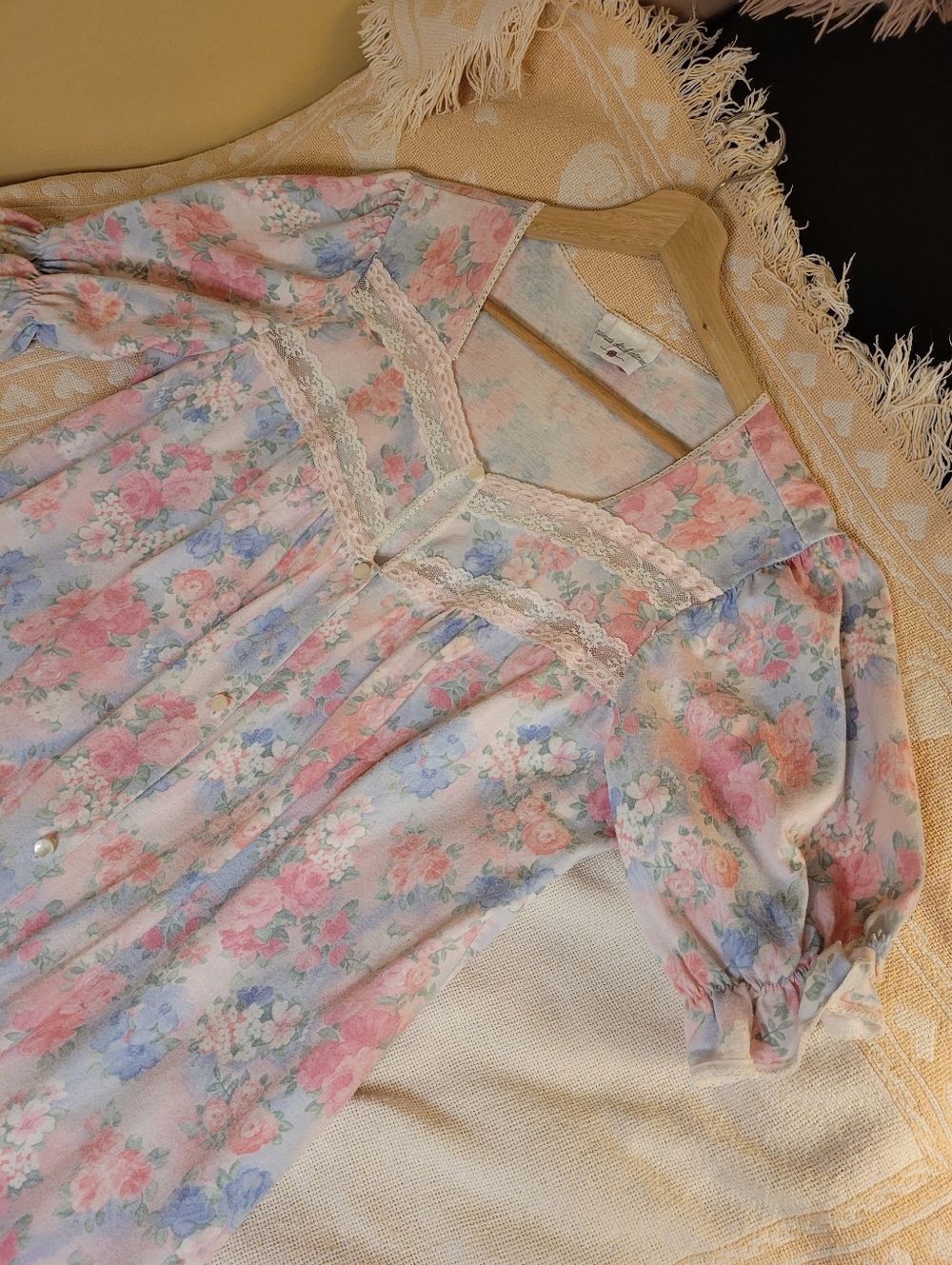 Vintage Pastel Pink & Blue Floral Lace-Trim Night Gown